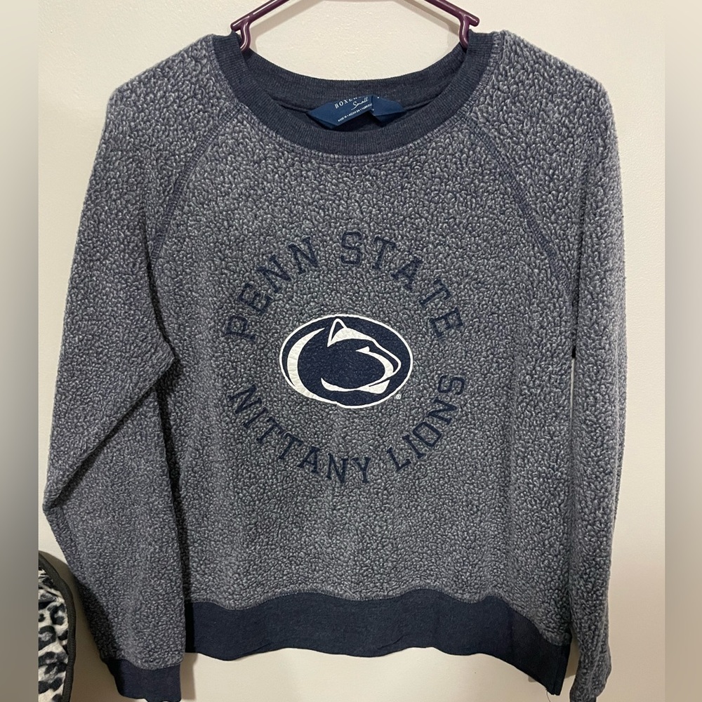 PennState light sweater.